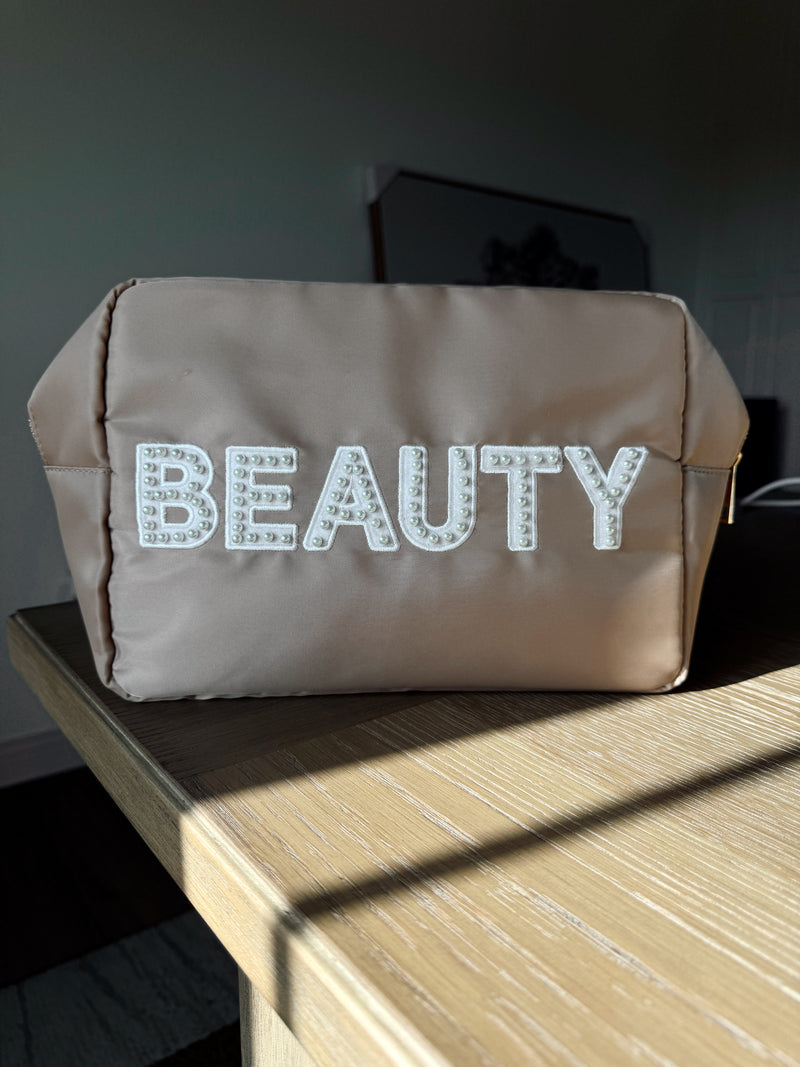 Beauty Pearl Patch Pouch