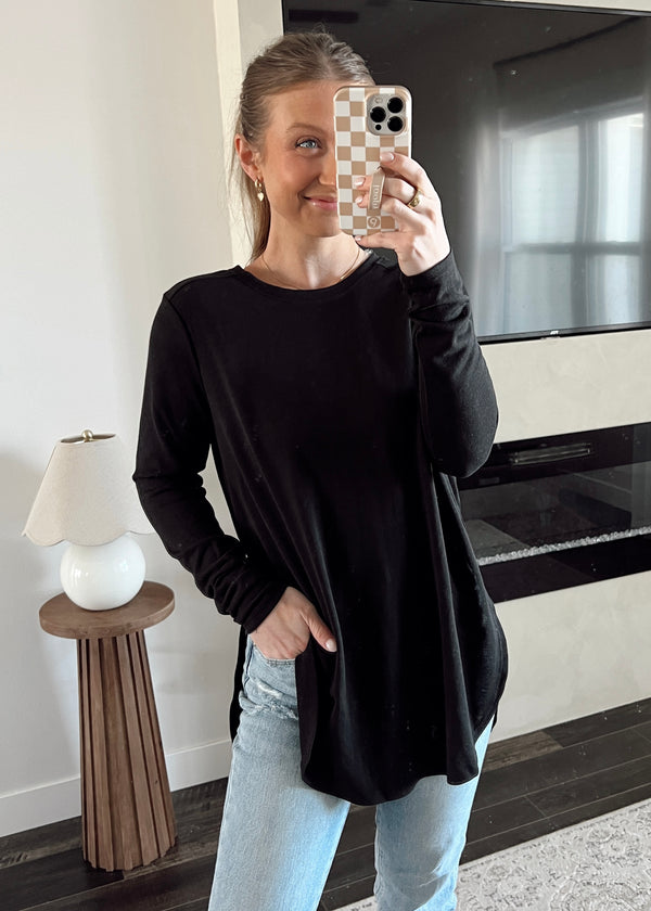 Britt Essential Top- Black