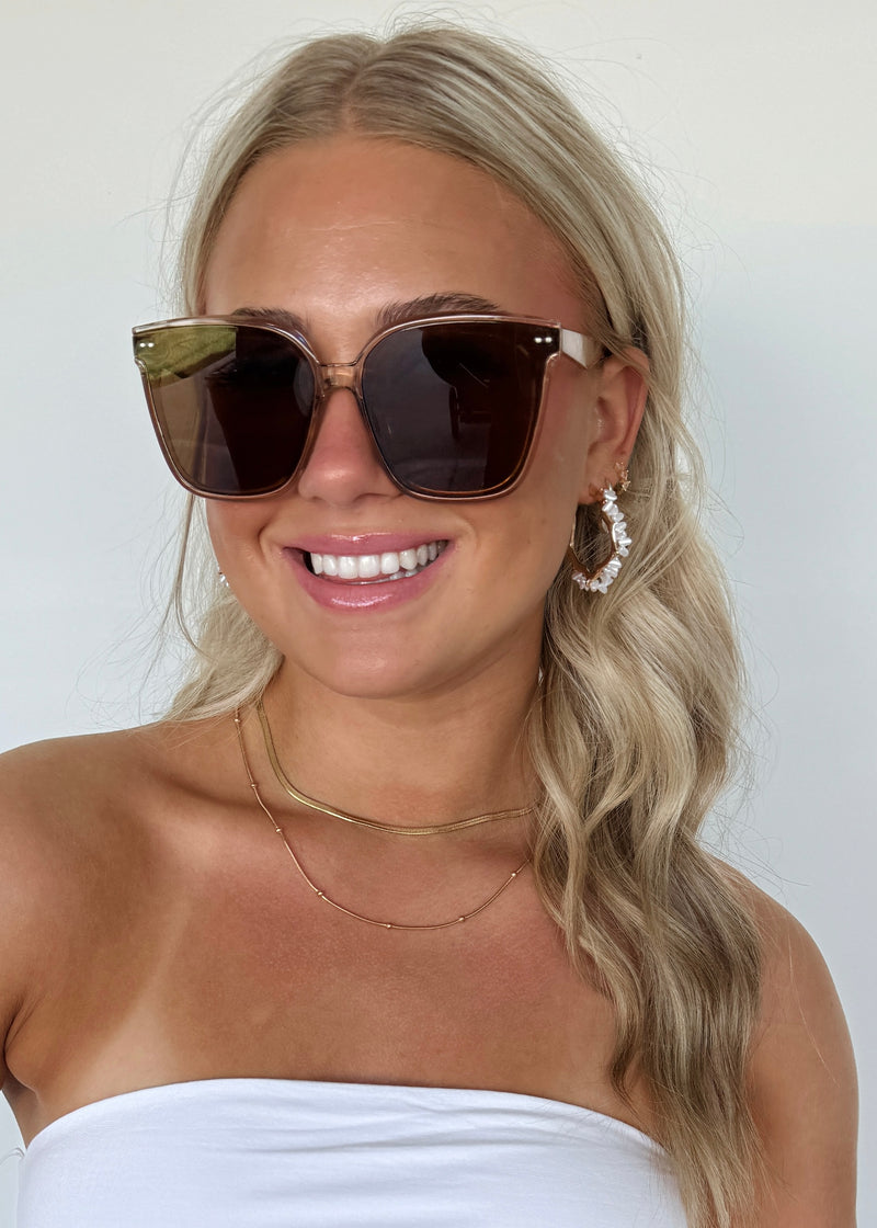 Colly Sunnies : 6 COLORS AVAILABLE