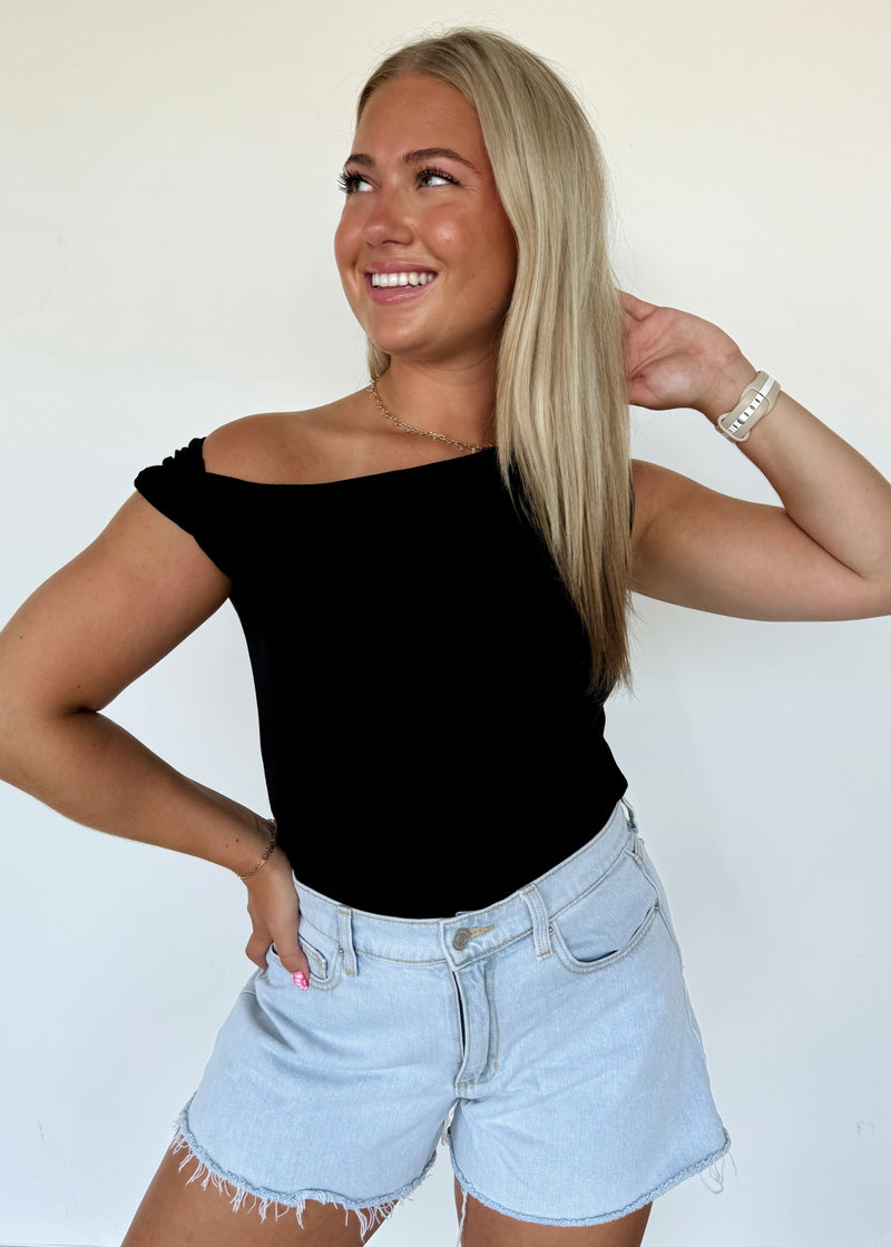 Sloane Off Shoulder Top-Black