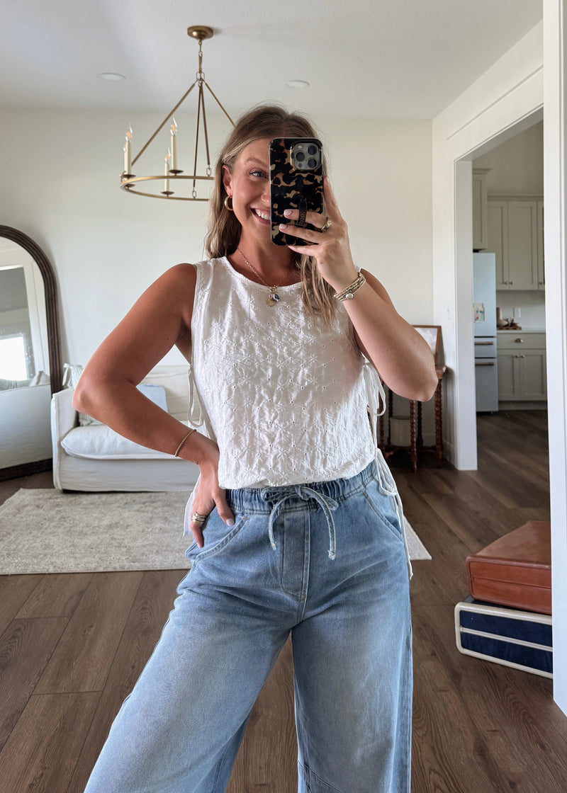 Season Classic Eyelet Tank