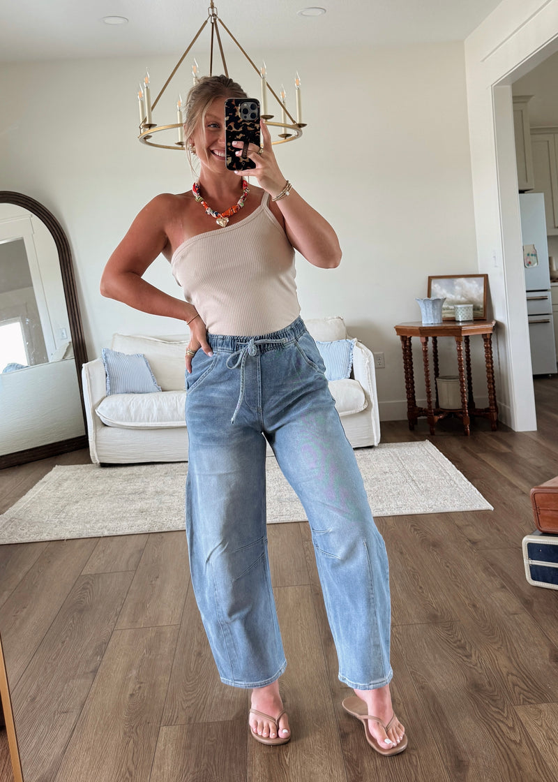 Bayside Barrel Jeans