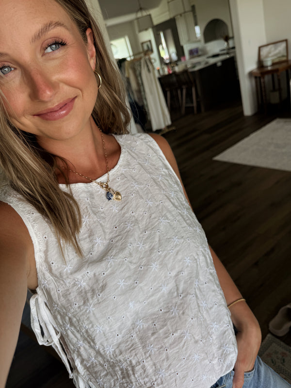 Season Classic Eyelet Tank