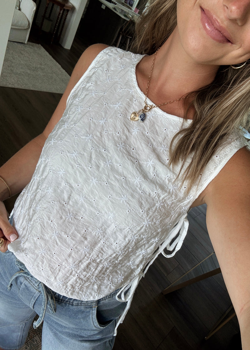 Season Classic Eyelet Tank