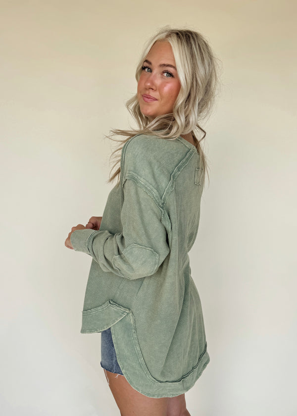 The Classic Pullover-Olive